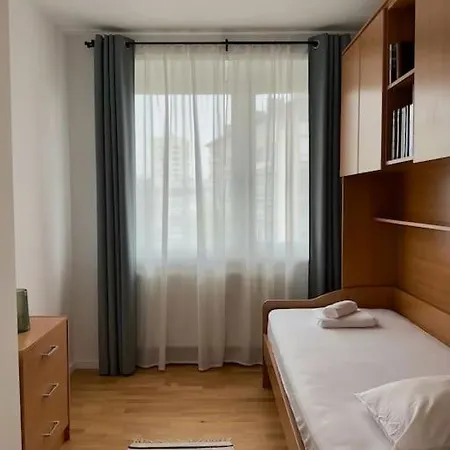 Stan Za Vas Savrsen Dan * Saraybosna